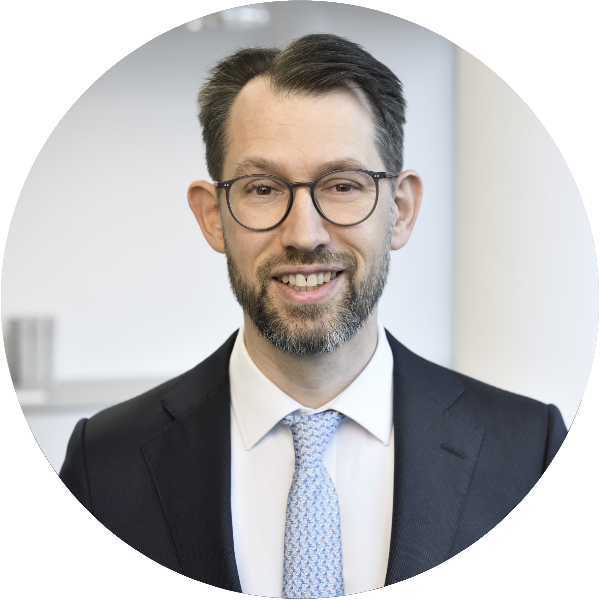 Dr. Thomas Curdt
